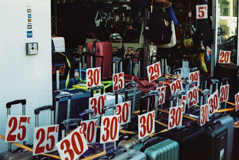 How to Choose the Perfect Suitcase for Every Trip